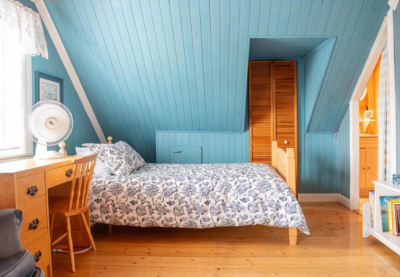 Bed & Cafe Petit Papillon Bed & Breakfast Grandes-Bergeronnes Eksteriør bilde