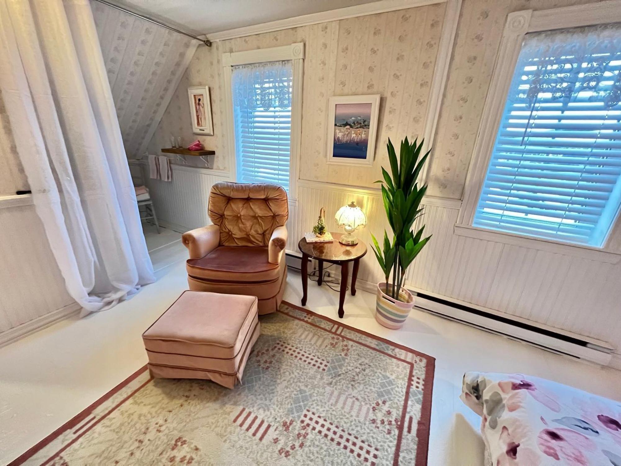 Bed & Cafe Petit Papillon Bed & Breakfast Grandes-Bergeronnes Eksteriør bilde